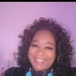 Meet your Posher, Pamela